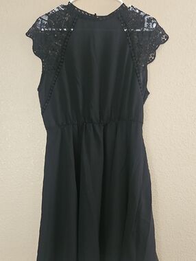 SHEIN Black Lace Cap Sleeve Midi Dress